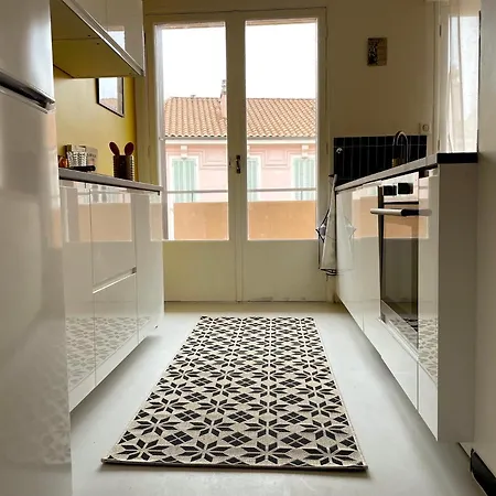 Hyper Centre 3 Parking Balcon Clim Wifi * Sanary-sur-Mer